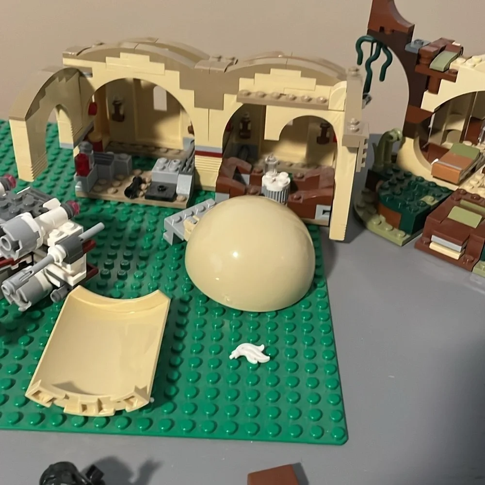 LEGO Star Wars Mos Eisley Cantina Set 75052 & 75208 incomplete
